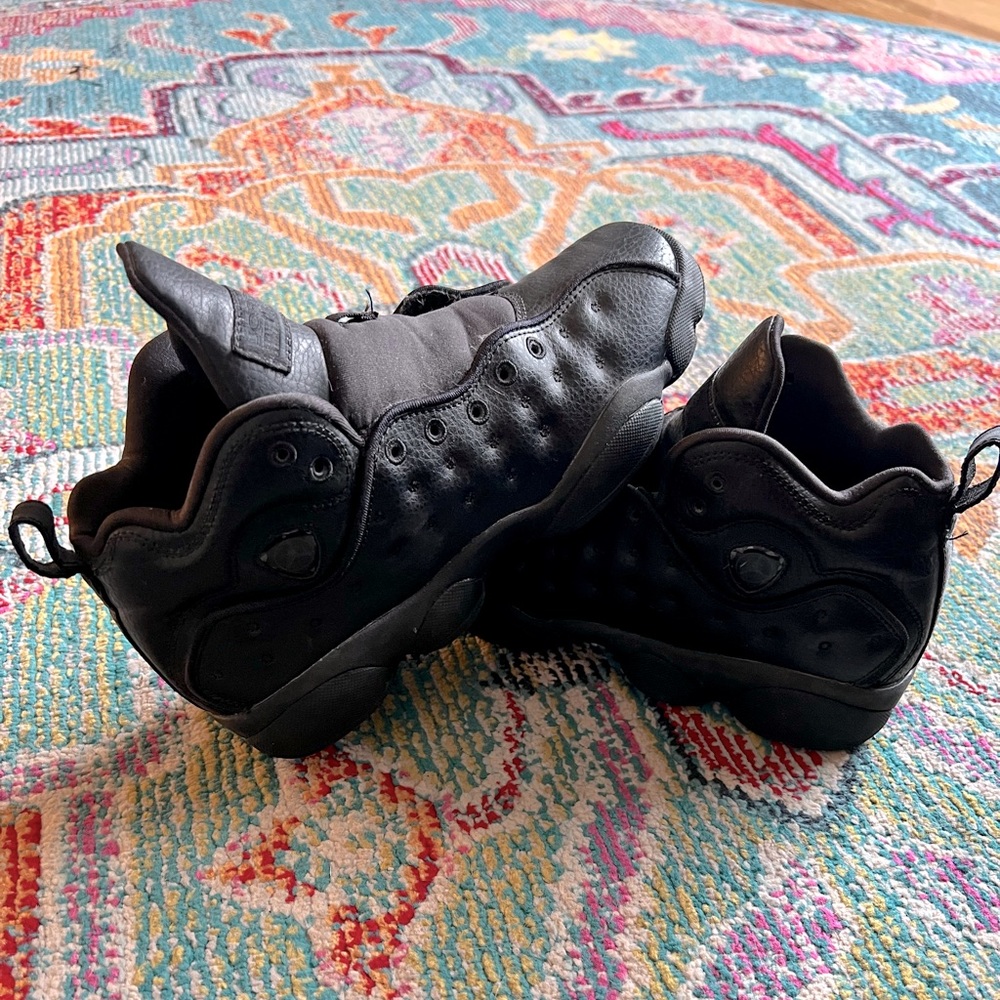 Air Jordan 13 retro size 6y. Black